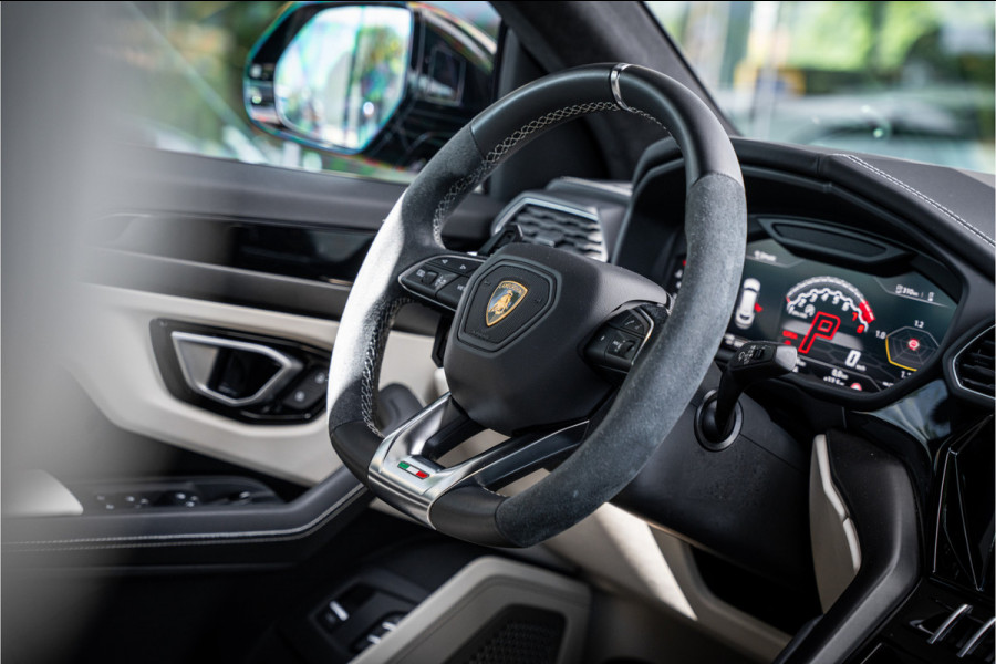 Lamborghini Urus 4.0 V8 (650pk) ** Panodak ** Advanced B&O 3D ** Massage ** 23inch Lamborghini Urus 4.0 V8 (650pk) ** Panodak ** Advanced B&O 3D ** Massage ** 23inch