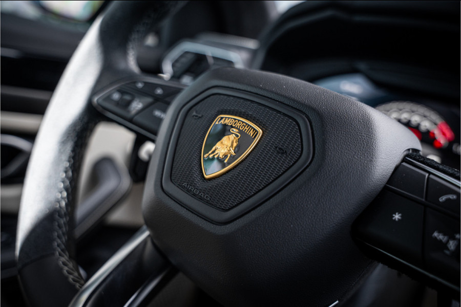 Lamborghini Urus 4.0 V8 (650pk) ** Panodak ** Advanced B&O 3D ** Massage ** 23inch Lamborghini Urus 4.0 V8 (650pk) ** Panodak ** Advanced B&O 3D ** Massage ** 23inch