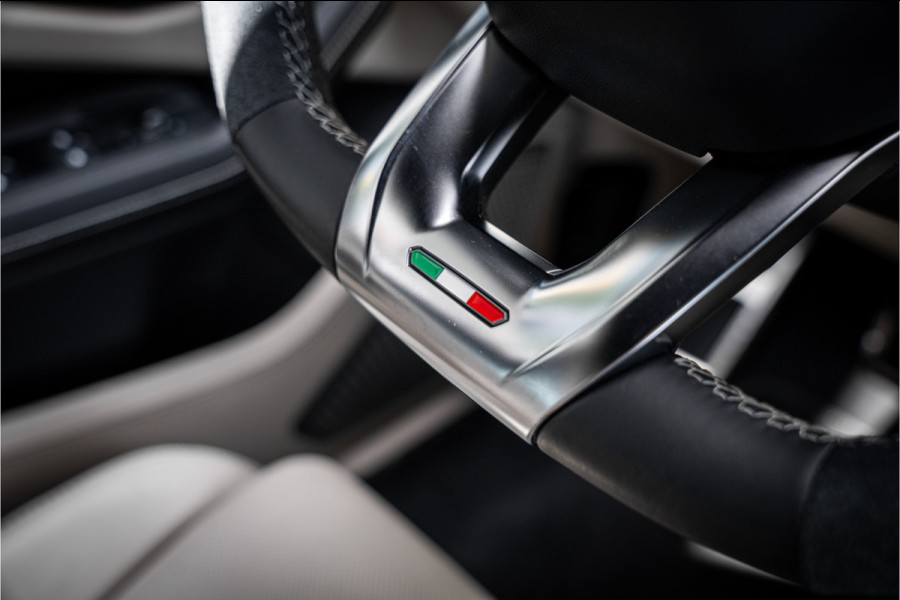 Lamborghini Urus 4.0 V8 (650pk) ** Panodak ** Advanced B&O 3D ** Massage ** 23inch Lamborghini Urus 4.0 V8 (650pk) ** Panodak ** Advanced B&O 3D ** Massage ** 23inch