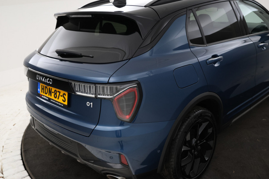 Lynk & Co 01 1.5 Full black, Navigatie 360 Graden, climate,