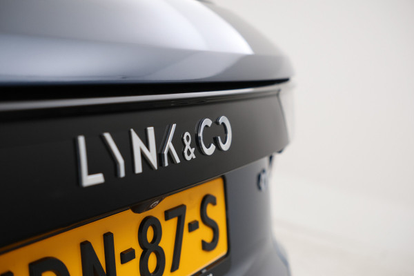 Lynk & Co 01 1.5 Full black, Navigatie 360 Graden, climate,