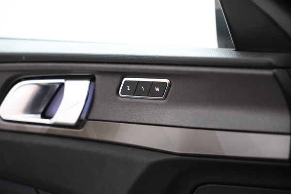 Lynk & Co 01 1.5 Full black, Navigatie 360 Graden, climate,