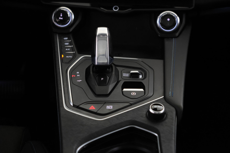 Lynk & Co 01 1.5 Full black, Navigatie 360 Graden, climate,