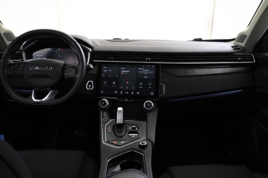 Lynk & Co 01 1.5 Full black, Navigatie 360 Graden, climate,