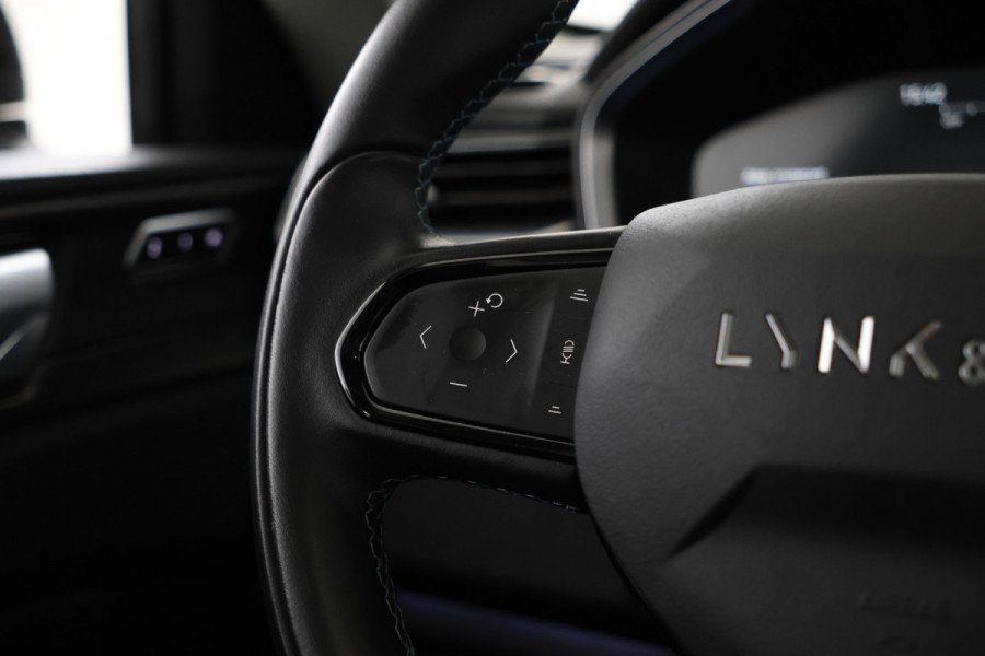 Lynk & Co 01 1.5 Full black, Navigatie 360 Graden, climate,