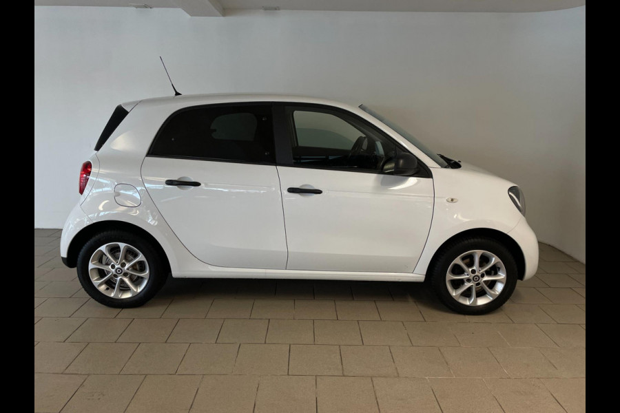 Smart Forfour 1.0 Business Solution AIRCO CRUISE BLUETOOTH ELEK RAMEN CENT VERG LM VELGEN PRIVACYGLAS ZEER NETTE AUTO
