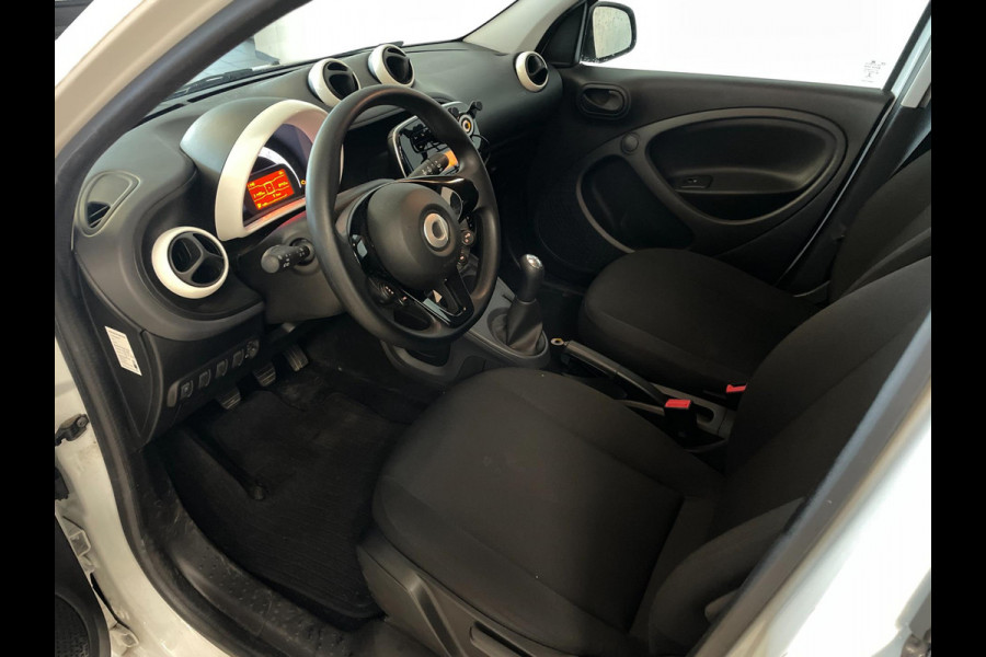 Smart Forfour 1.0 Business Solution AIRCO CRUISE BLUETOOTH ELEK RAMEN CENT VERG LM VELGEN PRIVACYGLAS ZEER NETTE AUTO