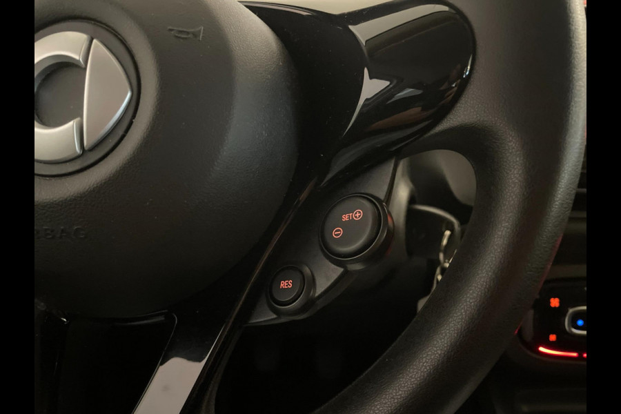 Smart Forfour 1.0 Business Solution AIRCO CRUISE BLUETOOTH ELEK RAMEN CENT VERG LM VELGEN PRIVACYGLAS ZEER NETTE AUTO