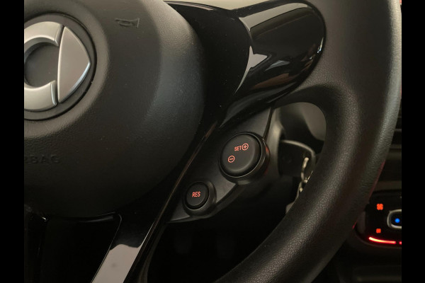 Smart Forfour 1.0 Business Solution AIRCO CRUISE BLUETOOTH ELEK RAMEN CENT VERG LM VELGEN PRIVACYGLAS ZEER NETTE AUTO