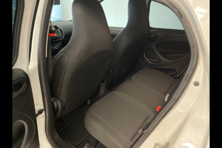Smart Forfour 1.0 Business Solution AIRCO CRUISE BLUETOOTH ELEK RAMEN CENT VERG LM VELGEN PRIVACYGLAS ZEER NETTE AUTO