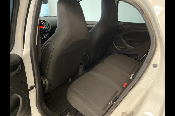 Smart Forfour 1.0 Business Solution AIRCO CRUISE BLUETOOTH ELEK RAMEN CENT VERG LM VELGEN PRIVACYGLAS ZEER NETTE AUTO