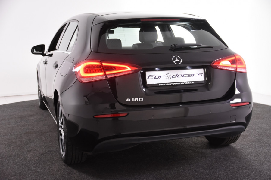 Mercedes-Benz A-Klasse 180 *1ste Eigenaar*Leer*Stoelverwarming*DAB* Mercedes-Benz A-Klasse 180 *1ste Eigenaar*Leer*Stoelverwarming*DAB*