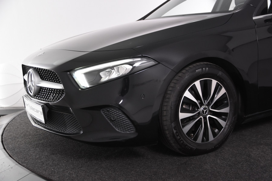 Mercedes-Benz A-Klasse 180 *1ste Eigenaar*Leer*Stoelverwarming*DAB* Mercedes-Benz A-Klasse 180 *1ste Eigenaar*Leer*Stoelverwarming*DAB*