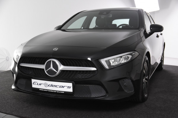 Mercedes-Benz A-Klasse 180 *1ste Eigenaar*Leer*Stoelverwarming*DAB* Mercedes-Benz A-Klasse 180 *1ste Eigenaar*Leer*Stoelverwarming*DAB*