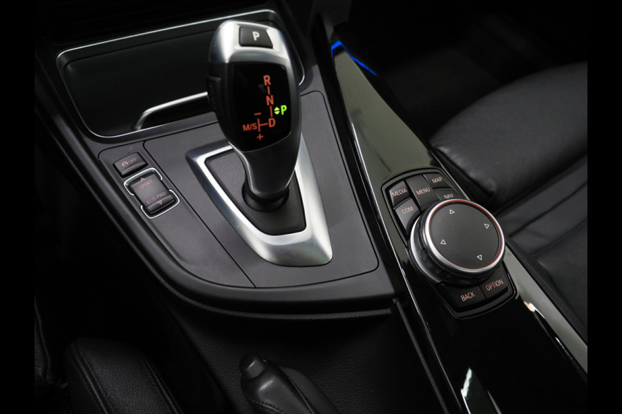 BMW 3-serie Gran Turismo 320i M-Sport 300PK Stage 1 | Panoramadak | Sfeerverlichting | Leder | LED | Keyless | Camera