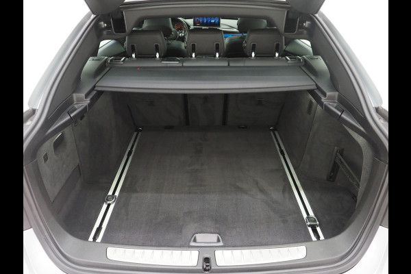 BMW 3-serie Gran Turismo 320i M-Sport 300PK Stage 1 | Panoramadak | Sfeerverlichting | Leder | LED | Keyless | Camera