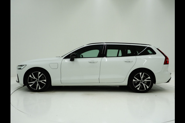 Volvo V60 2.0 T6 Recharge AWD R-Design | Panoramadak | Pilot Assist | Keyless | Camera | Memory | Carplay