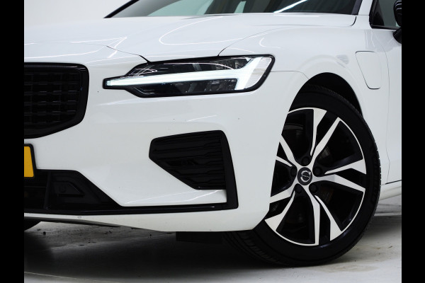 Volvo V60 2.0 T6 Recharge AWD R-Design | Panoramadak | Pilot Assist | Keyless | Camera | Memory | Carplay