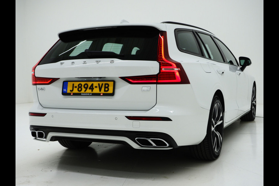Volvo V60 2.0 T6 Recharge AWD R-Design | Panoramadak | Pilot Assist | Keyless | Camera | Memory | Carplay