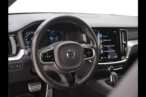 Volvo V60 2.0 T6 Recharge AWD R-Design | Panoramadak | Pilot Assist | Keyless | Camera | Memory | Carplay