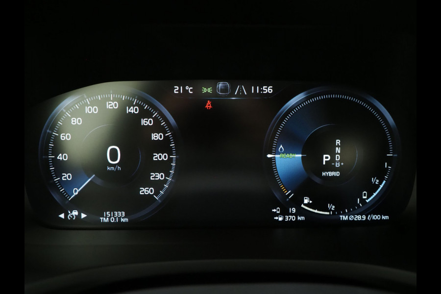 Volvo V60 2.0 T6 Recharge AWD R-Design | Panoramadak | Pilot Assist | Keyless | Camera | Memory | Carplay