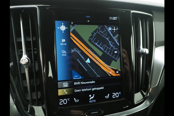 Volvo V60 2.0 T6 Recharge AWD R-Design | Panoramadak | Pilot Assist | Keyless | Camera | Memory | Carplay