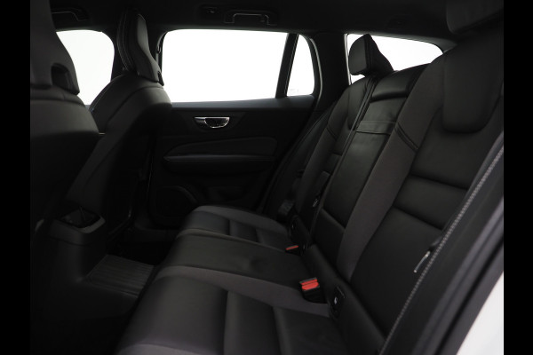 Volvo V60 2.0 T6 Recharge AWD R-Design | Panoramadak | Pilot Assist | Keyless | Camera | Memory | Carplay