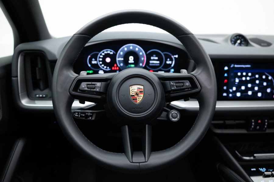 Porsche Cayenne 3.0 E-Hybrid |Pano|Krijt|SportChrono|Fabrieksgarantie t/m 2029| Porsche Cayenne 3.0 E-Hybrid |Pano|Krijt|SportChrono|Fabrieksgarantie t/m 2029|