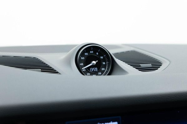 Porsche Cayenne 3.0 E-Hybrid |Pano|Krijt|SportChrono|Fabrieksgarantie t/m 2029| Porsche Cayenne 3.0 E-Hybrid |Pano|Krijt|SportChrono|Fabrieksgarantie t/m 2029|