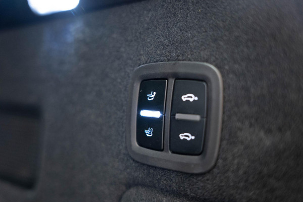 Porsche Cayenne 3.0 E-Hybrid |Pano|Krijt|SportChrono|Fabrieksgarantie t/m 2029| Porsche Cayenne 3.0 E-Hybrid |Pano|Krijt|SportChrono|Fabrieksgarantie t/m 2029|