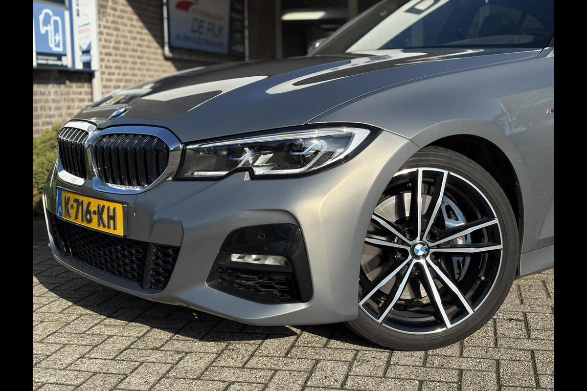 BMW 3-serie 330i High Executive Edition | M Sport | Pano, Leder, Navi, Stoelverw., PDC, Cruise, Climate | Dealeroh. | Individual | BMW 3-serie 330i High Executive Edition | M Sport | Pano, Leder, Navi, Stoelverw., PDC, Cruise, Climate | Dealeroh. | Individual |