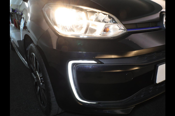 Volkswagen e-Up! e-up! Style 83PK | Navigatie via app | Cruise control | LM velgen | Acteruitrijcamera | Multifunctioneel stuurwiel |