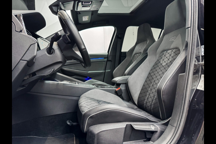 Volkswagen Golf 2.0 TDI 3x R-Line |Trekhaak|HUD|Harman/Kardon|Standkachel