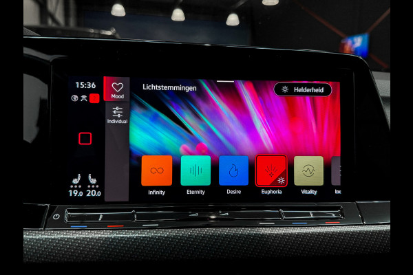 Volkswagen Golf 2.0 TDI 3x R-Line |Trekhaak|HUD|Harman/Kardon|Standkachel