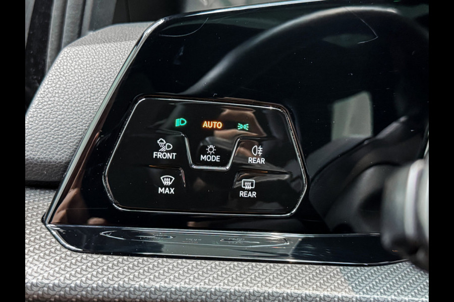 Volkswagen Golf 2.0 TDI 3x R-Line |Trekhaak|HUD|Harman/Kardon|Standkachel