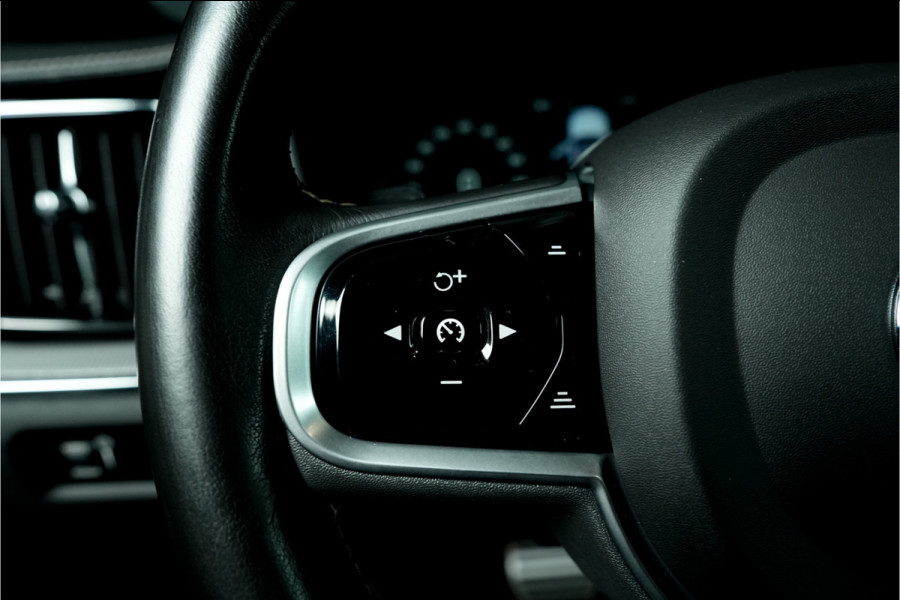 Volvo V60 2.0 T5 R-Design | Harman / Kardon  | Pano |