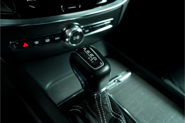 Volvo V60 2.0 T5 R-Design | Harman / Kardon  | Pano |