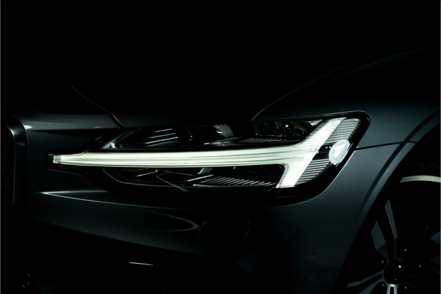 Volvo V60 2.0 T5 R-Design | Harman / Kardon  | Pano |