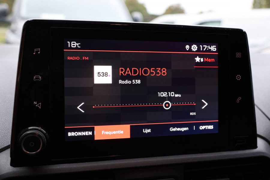 Citroën Berlingo 1.6 BlueHDI 100PK XL L2H1 | 3-Zitter | Camera | CarPlay / Android auto | Trekhaak | Cruise control | PDC V+A | Airco | Nieuwe APK | NAP Logisch