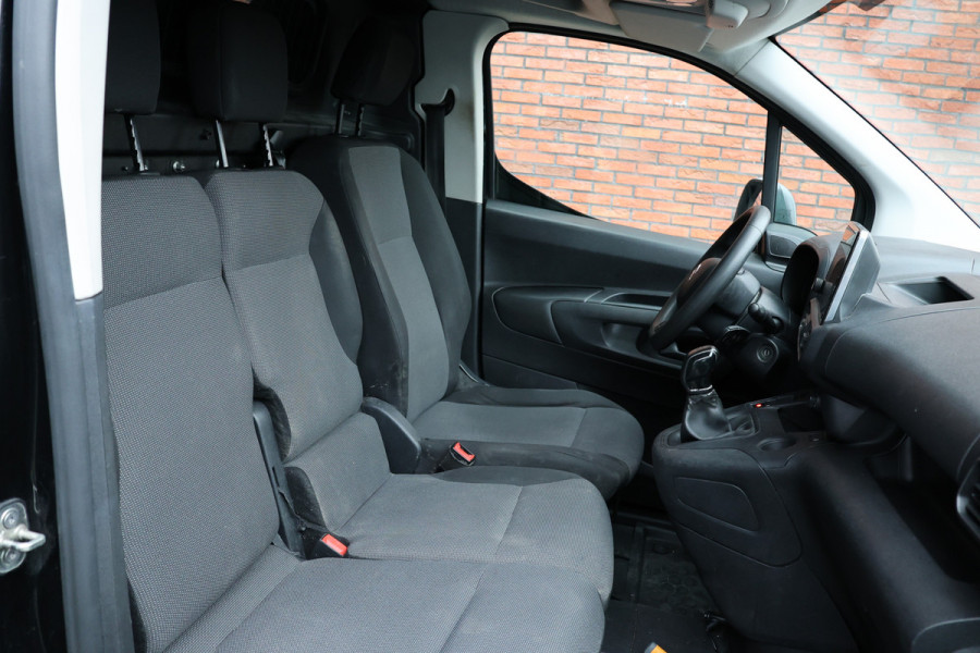 Citroën Berlingo 1.6 BlueHDI 100PK XL L2H1 | 3-Zitter | Camera | CarPlay / Android auto | Trekhaak | Cruise control | PDC V+A | Airco | Nieuwe APK | NAP Logisch