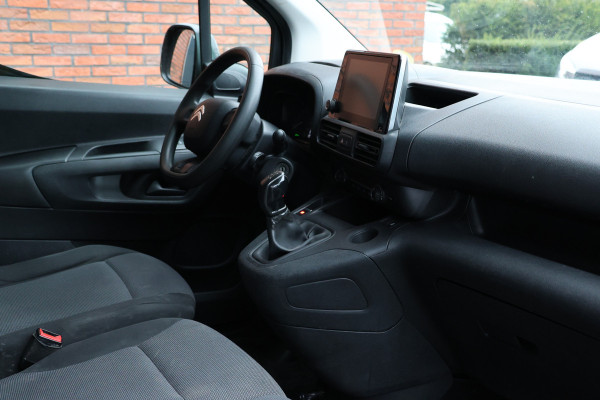 Citroën Berlingo 1.6 BlueHDI 100PK XL L2H1 | 3-Zitter | Camera | CarPlay / Android auto | Trekhaak | Cruise control | PDC V+A | Airco | Nieuwe APK | NAP Logisch