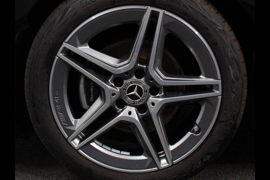 Mercedes-Benz A-Klasse 200 Automaat AMG Line | Navigatie | Climate control | Camera | Parkeer sensoren | Half Lederen Bekleding | Led  | Cruise Control adaptive | LM Velgen | Dab | Led