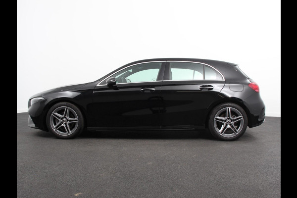 Mercedes-Benz A-Klasse 200 Automaat AMG Line | Navigatie | Climate control | Camera | Parkeer sensoren | Half Lederen Bekleding | Led  | Cruise Control adaptive | LM Velgen | Dab | Led