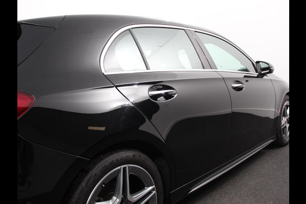 Mercedes-Benz A-Klasse 200 Automaat AMG Line | Navigatie | Climate control | Camera | Parkeer sensoren | Half Lederen Bekleding | Led  | Cruise Control adaptive | LM Velgen | Dab | Led