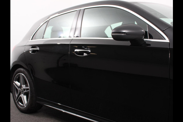 Mercedes-Benz A-Klasse 200 Automaat AMG Line | Navigatie | Climate control | Camera | Parkeer sensoren | Half Lederen Bekleding | Led  | Cruise Control adaptive | LM Velgen | Dab | Led