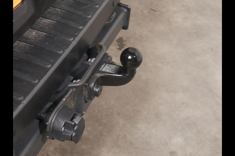 Ford Transit 290 2.0 TDCI L2H2 Trend Airco Bluetooth Camera Cruise Control Ford Transit 290 2.0 TDCI L2H2 Trend Airco Bluetooth Camera Cruise Control