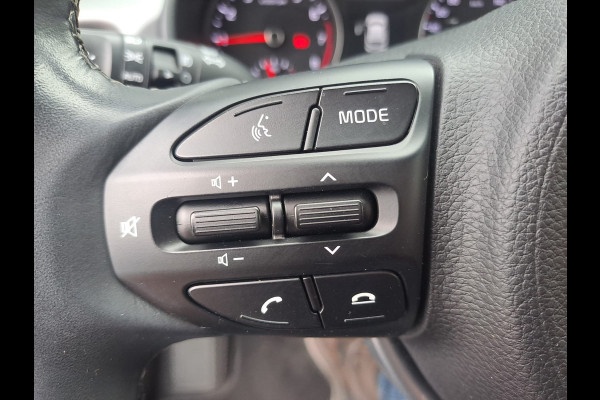 Kia Rio 1.0 T-GDi MHEV DynamicLine | LED | Trekhaak | Cruise | Camera | Stuur- en stoelverwarming | Navi |
