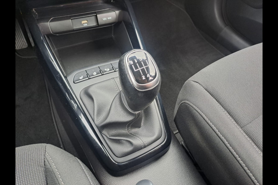 Kia Rio 1.0 T-GDi MHEV DynamicLine | LED | Trekhaak | Cruise | Camera | Stuur- en stoelverwarming | Navi |