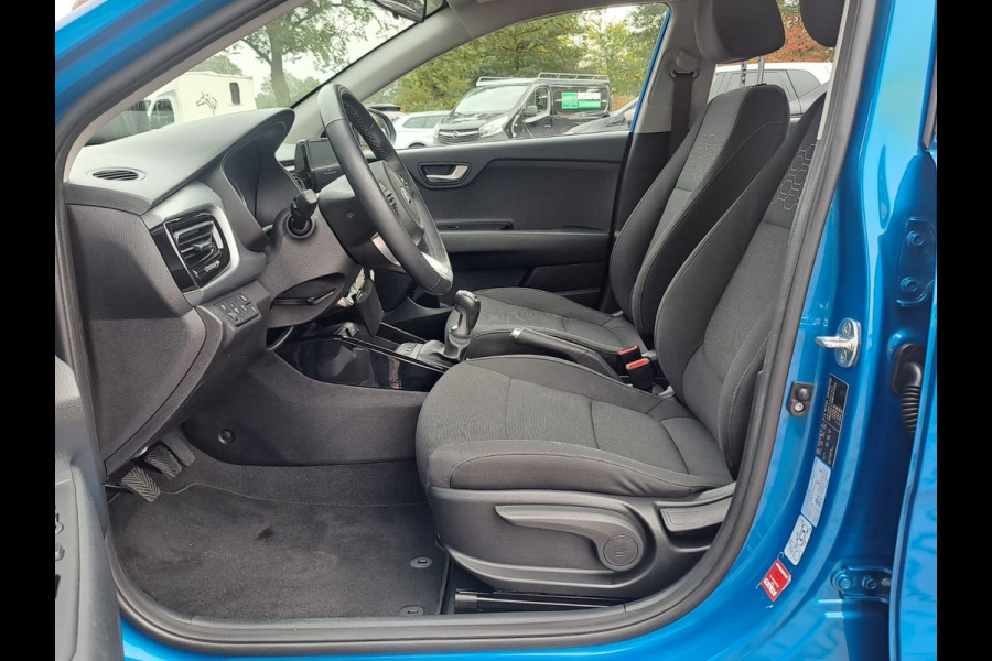 Kia Rio 1.0 T-GDi MHEV DynamicLine | LED | Trekhaak | Cruise | Camera | Stuur- en stoelverwarming | Navi |