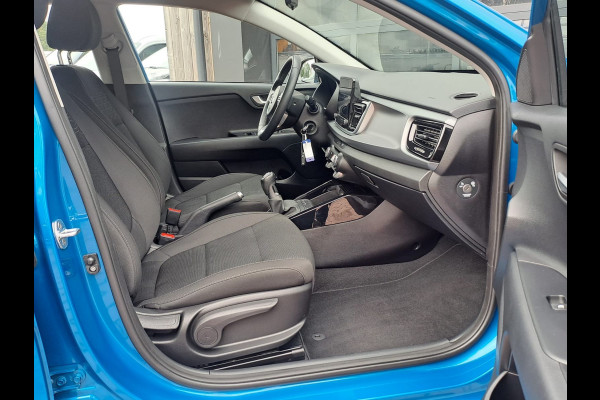 Kia Rio 1.0 T-GDi MHEV DynamicLine | LED | Trekhaak | Cruise | Camera | Stuur- en stoelverwarming | Navi |
